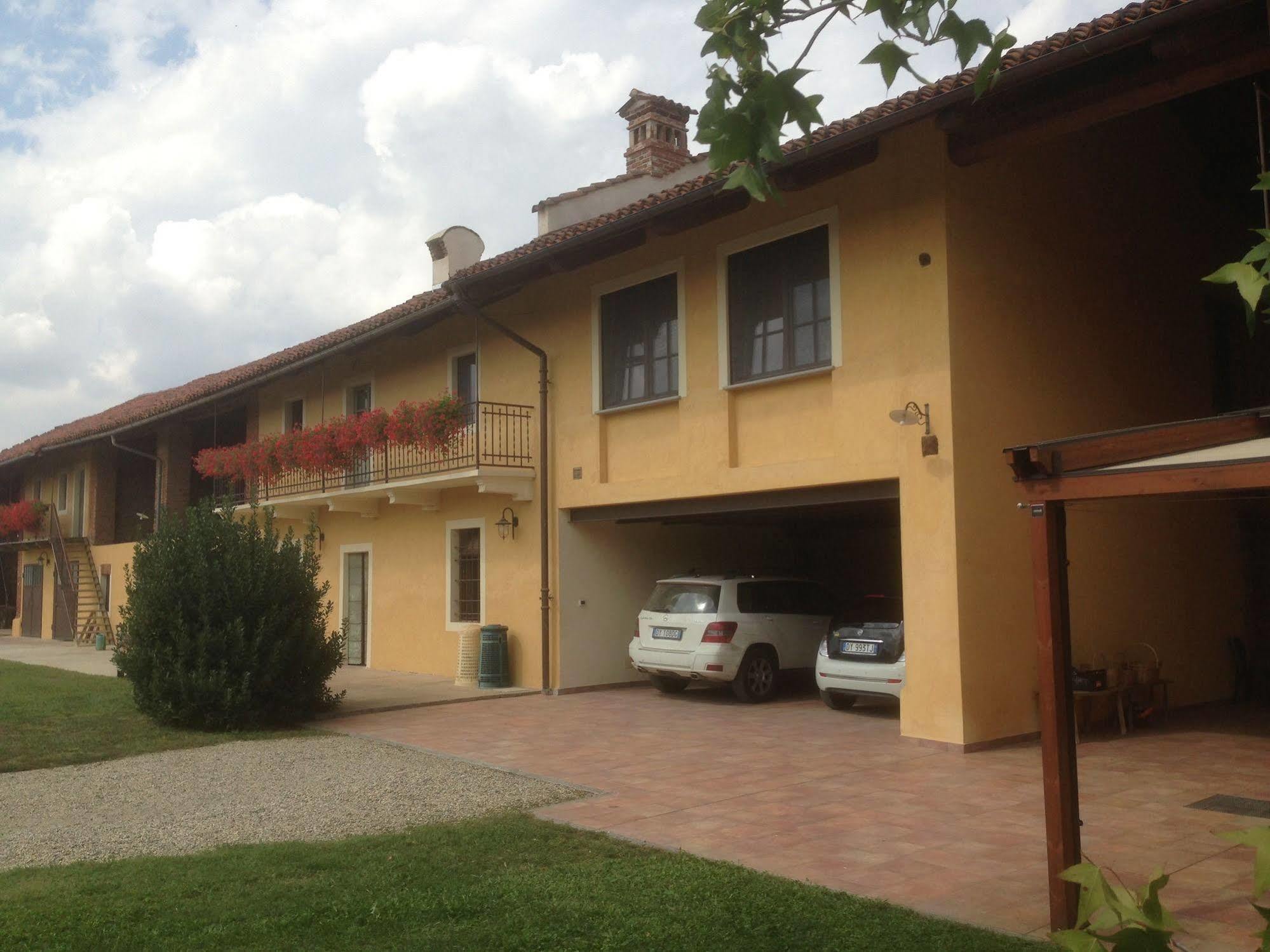 Quattro Gatti Bed & Breakfast Airasca Exterior foto