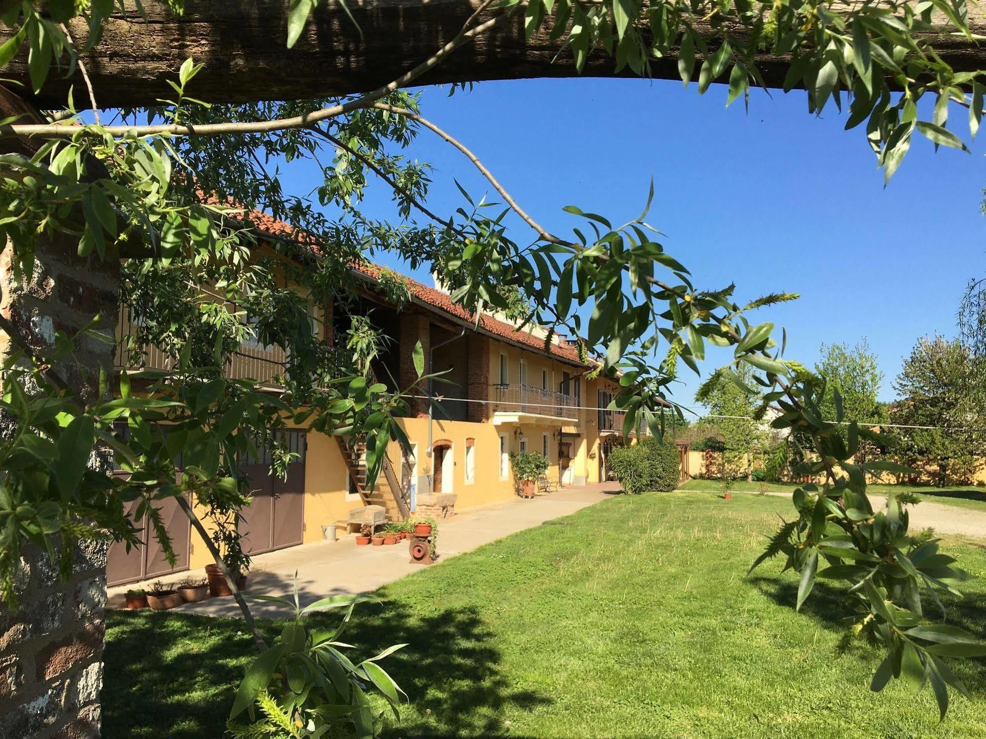 Quattro Gatti Bed & Breakfast Airasca Exterior foto
